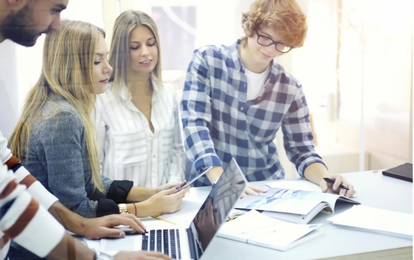 Процесс обучения критическому мышлению в Jilmoxar Wez