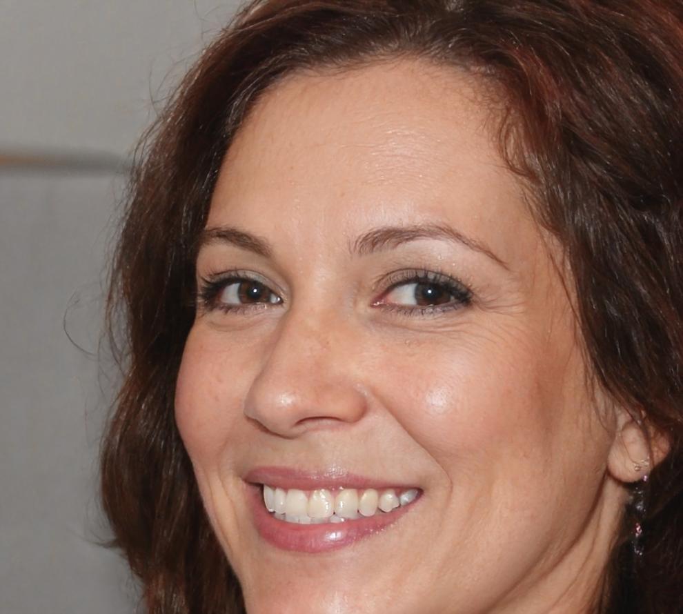 Эльнара Демирель — специалист по анализу данных